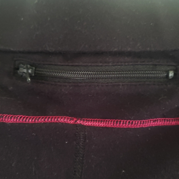 Fila Workout Gear Size L - Picture 4 of 4